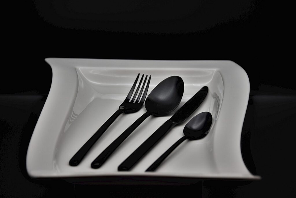 cutlery, black, plate